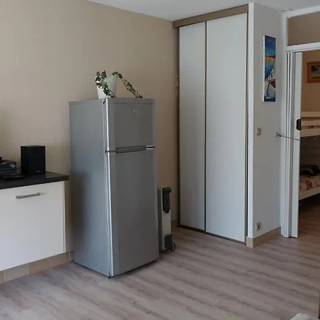 Proche Port Et Plages, Au Calme Apartamento
