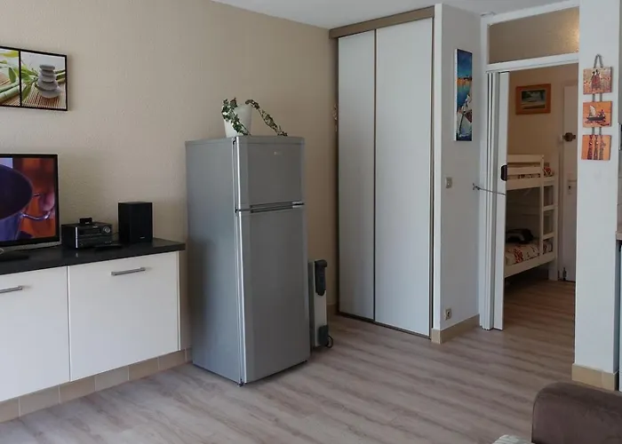 Proche Port Et Plages, Au Calme 公寓